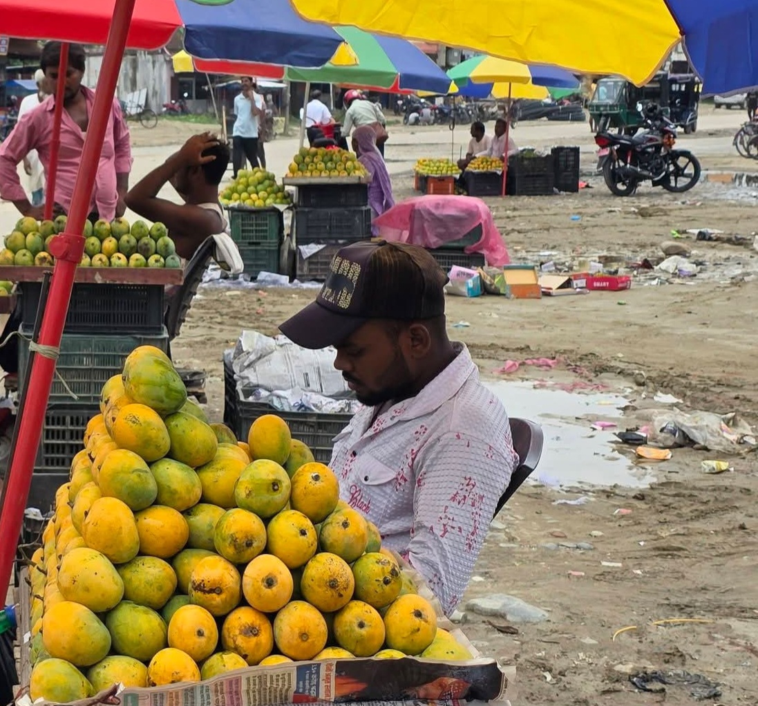 रौतहटका बजारमा विषादीयुक्त आँपको बिगबिगी, प्रतिकेजी २४० सम्ममा बिक्री